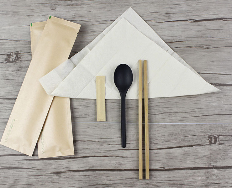 (箱/100套) 一次性筷子餐具套装外卖打包汤勺牙签牛皮纸三四件套 (包运送上门)
