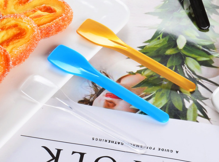 (Box/5000) High Quality Ps Disposable 9.3Cm Ice Cream Spoon Thicken Green Color Ice Cream Spoon Dessert Pudding Try Small Spoon (Door Delivery Included)