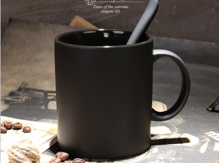 陶瓷骨瓷马克杯 欧式咖啡厅陶瓷牛奶杯 高档餐厅哑光马克杯带勺通用水杯定制