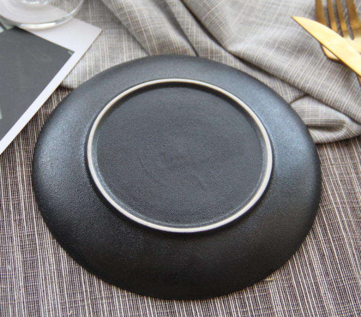 磨砂純純黑色陶瓷盤 亞光圓形平板意大利面盤牛排西餐盤