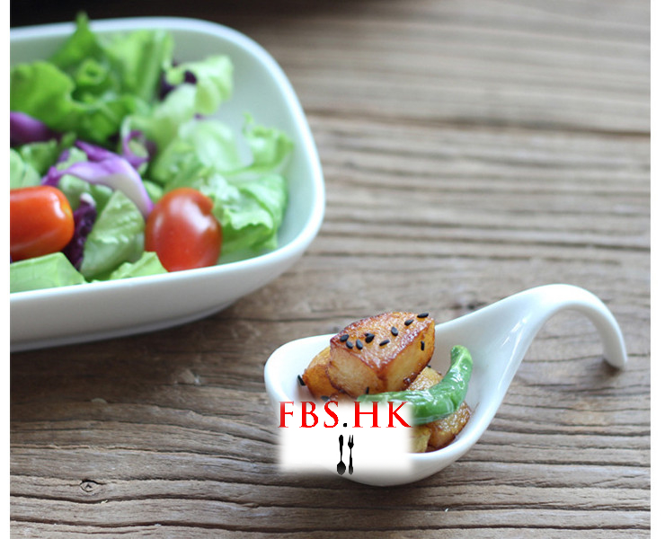 日式純白陶瓷大勺子 點心湯匙酒店餐廳用調羹創意魚子醬勺小菜勺